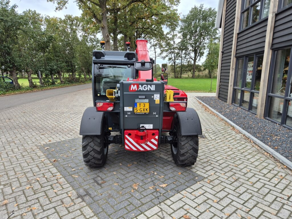 MAGNI TH 3.6 - Teleskopinis krautuvas: foto 4 MAGNI TH 3.6 - Teleskopinis krautuvas: foto 4