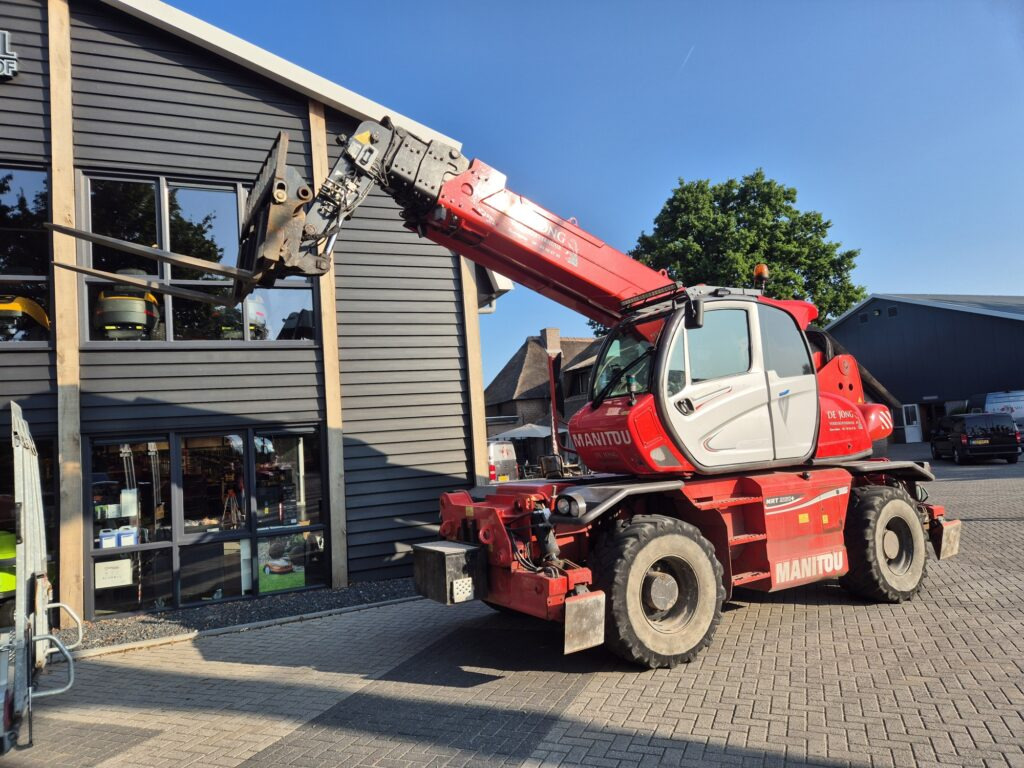 MANITOU MRT 2150+ privilege - Teleskopinis krautuvas: foto 1 MANITOU MRT 2150+ privilege - Teleskopinis krautuvas: foto 1
