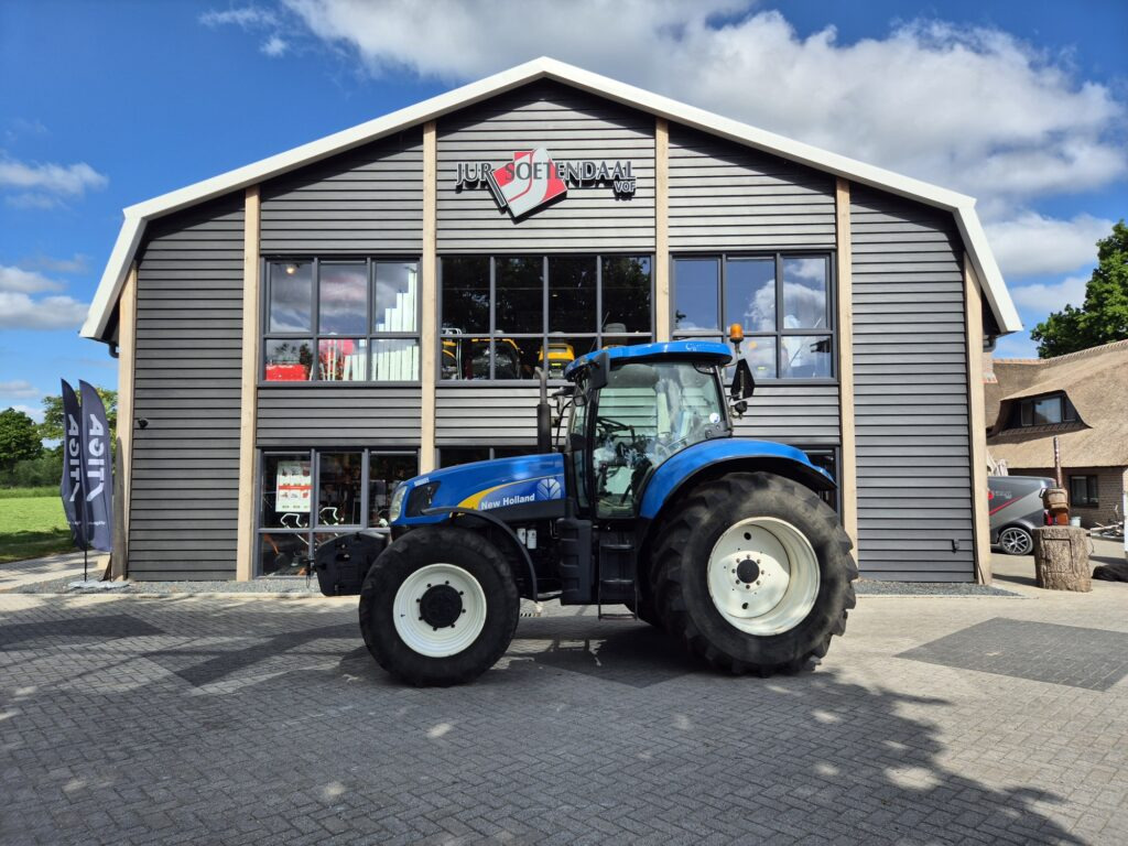 NEW HOLLAND T6080 - Traktorius: foto 1 NEW HOLLAND T6080 - Traktorius: foto 1