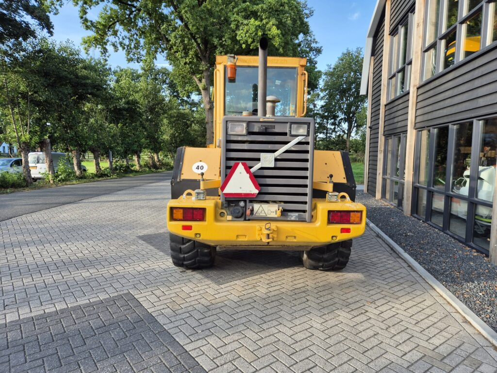 VOLVO L70C - Ratinis krautuvas: foto 4 VOLVO L70C - Ratinis krautuvas: foto 4