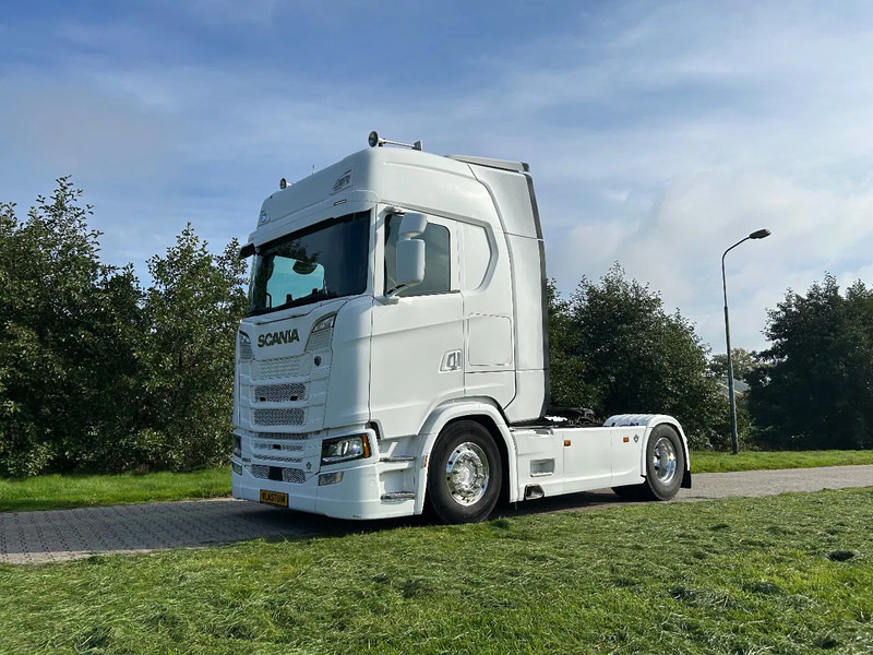 Scania 590S V8 NGS | 4x2 NB | PARK-COOLER | RETARDER | FULL-AIR | PTO PREP. | ACC | - Vilkikas: foto 1 Scania 590S V8 NGS | 4x2 NB | PARK-COOLER | RETARDER | FULL-AIR | PTO PREP. | ACC | - Vilkikas: foto 1