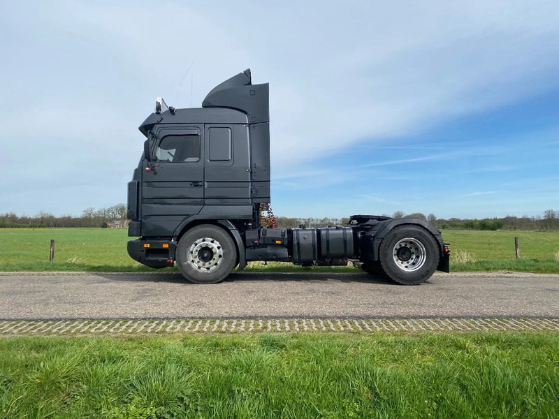 Scania R143-450 V8 | OLD SKOOL | NO RUST !! | COLLECTORS ITEM - Vilkikas: foto 5 Scania R143-450 V8 | OLD SKOOL | NO RUST !! | COLLECTORS ITEM - Vilkikas: foto 5