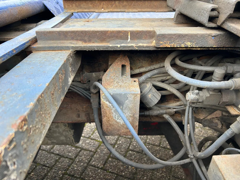 Volvo F 16.505 hp | 4x2 | AIR SUSPENSION | 1992 | GLOBETROTTER | lizingą Volvo F 16.505 hp | 4x2 | AIR SUSPENSION | 1992 | GLOBETROTTER |: foto 12 Volvo F 16.505 hp | 4x2 | AIR SUSPENSION | 1992 | GLOBETROTTER | lizingą Volvo F 16.505 hp | 4x2 | AIR SUSPENSION | 1992 | GLOBETROTTER |: foto 12