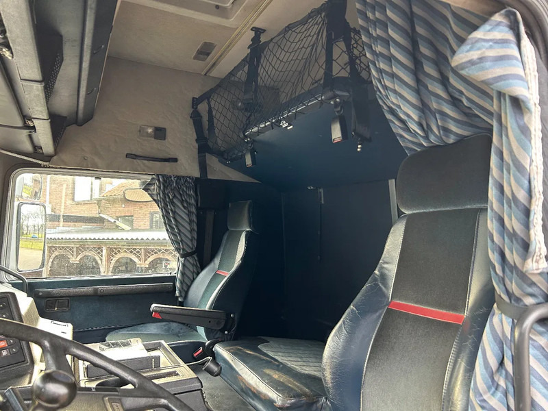 Volvo F 16.505 hp | 4x2 | AIR SUSPENSION | 1992 | GLOBETROTTER | lizingą Volvo F 16.505 hp | 4x2 | AIR SUSPENSION | 1992 | GLOBETROTTER |: foto 8 Volvo F 16.505 hp | 4x2 | AIR SUSPENSION | 1992 | GLOBETROTTER | lizingą Volvo F 16.505 hp | 4x2 | AIR SUSPENSION | 1992 | GLOBETROTTER |: foto 8