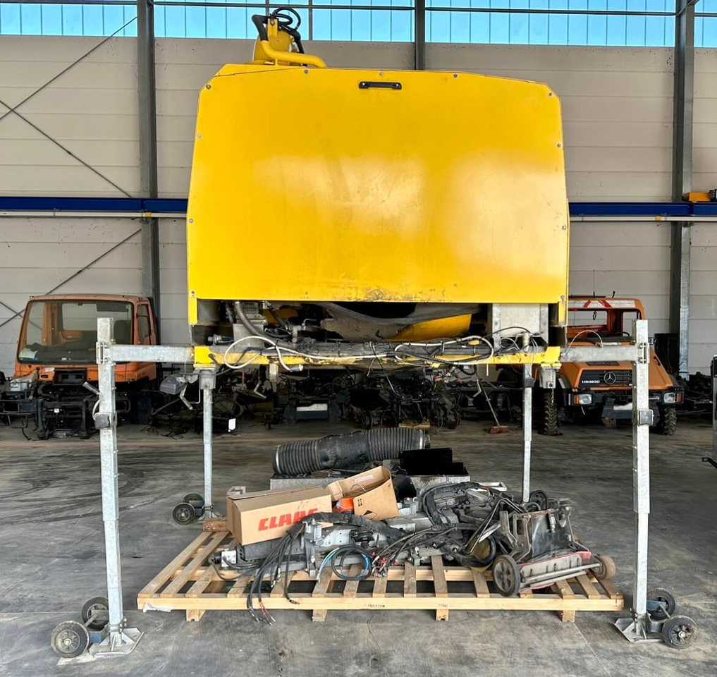 Unimog Aufbaukehrmaschine Trilety SK-370 - Keičiamas kėbulas - šiukšliavežias: foto 2 Unimog Aufbaukehrmaschine Trilety SK-370 - Keičiamas kėbulas - šiukšliavežias: foto 2