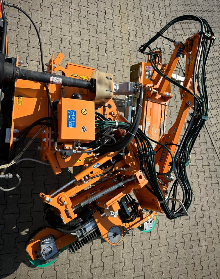 Smulkintuvas su manipuliatoriumi Unimog Leitpfostenausmähgerät / Randstreifenmähger: foto 6