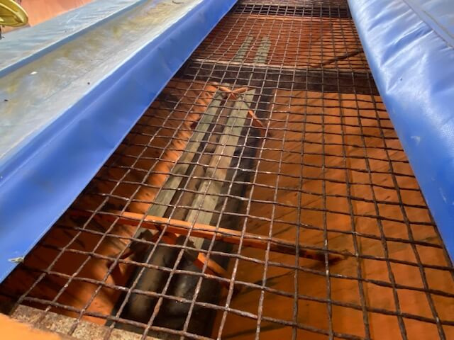 Unimog Salzstreuer Schmidt SAB40-36FR1750 - Smėlio/ Druskos barstytuvas: foto 5 Unimog Salzstreuer Schmidt SAB40-36FR1750 - Smėlio/ Druskos barstytuvas: foto 5