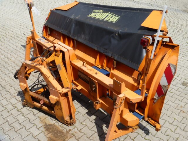 Unimog Schneepflug - Schneeschild Beilhack PV28-3 - Sniego peilis: foto 4 Unimog Schneepflug - Schneeschild Beilhack PV28-3 - Sniego peilis: foto 4