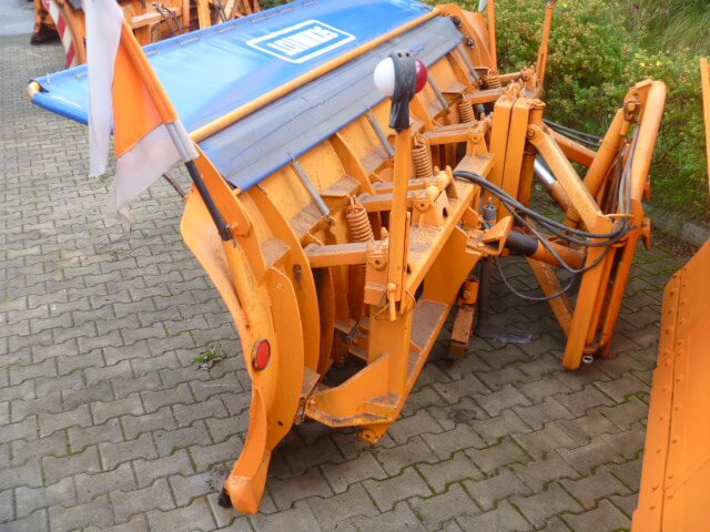 Unimog Schneepflug - Schneeschild Schmidt MF5.3 - Sniego peilis: foto 3 Unimog Schneepflug - Schneeschild Schmidt MF5.3 - Sniego peilis: foto 3