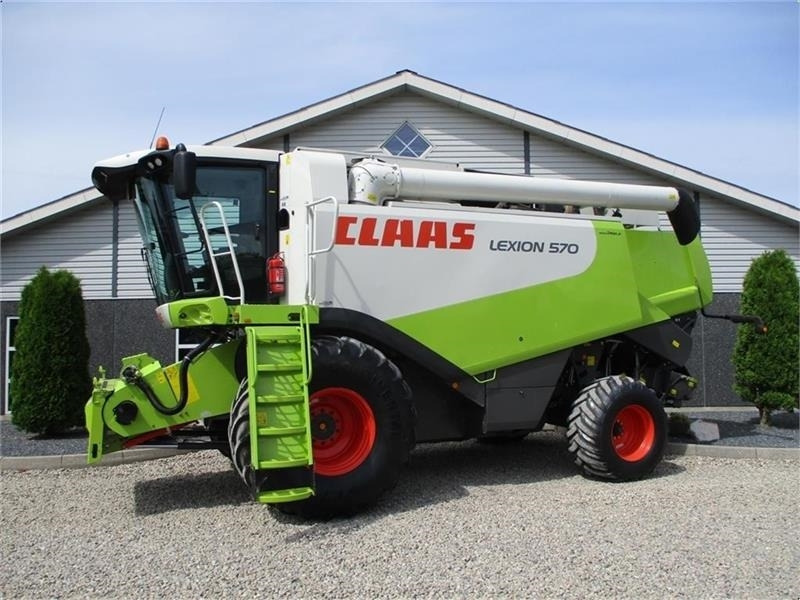 Claas LEXION 570 Klargjort maskine med kun 2066timer og - Derliaus nuėmimo kombainas: foto 1 Claas LEXION 570 Klargjort maskine med kun 2066timer og - Derliaus nuėmimo kombainas: foto 1