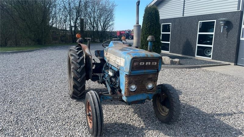 Traktorius Ford 3000: foto 11 Traktorius Ford 3000: foto 11