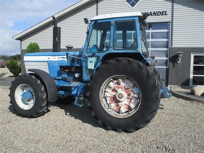 Ford TW 25 Regulær - Traktorius: foto 2 Ford TW 25 Regulær - Traktorius: foto 2