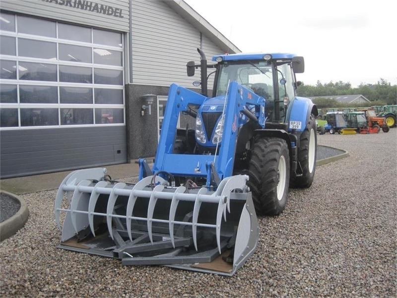 Hauer Fabriksnye frontlæssere. XB Bionic - Traktorius - frontalinis krautuvas: foto 4 Hauer Fabriksnye frontlæssere. XB Bionic - Traktorius - frontalinis krautuvas: foto 4