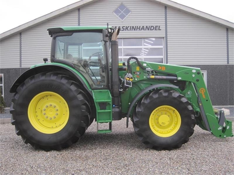 Hauer Frontlæsser til en god pris. Den stærke XB Bionic - Traktorius - frontalinis krautuvas: foto 3 Hauer Frontlæsser til en god pris. Den stærke XB Bionic - Traktorius - frontalinis krautuvas: foto 3