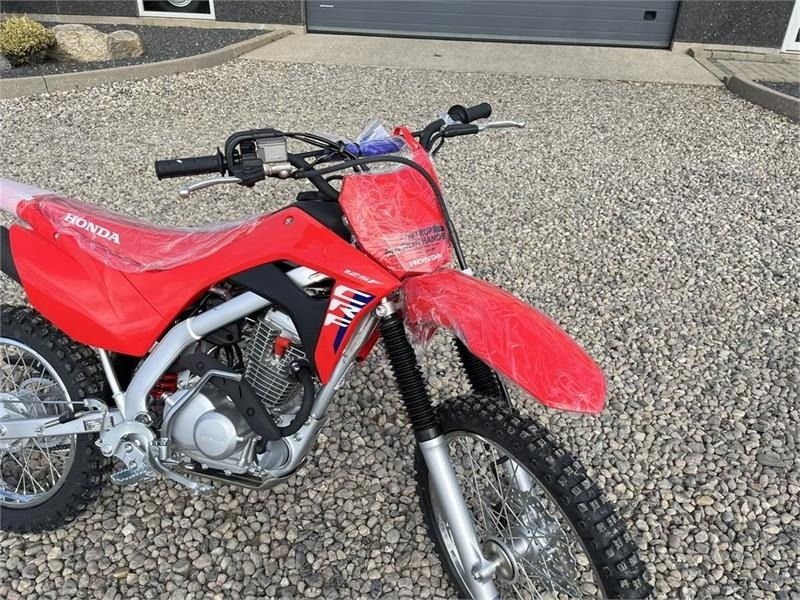 Honda CRF 125 FB Den helt nye model  lizingą Honda CRF 125 FB Den helt nye model: foto 6
