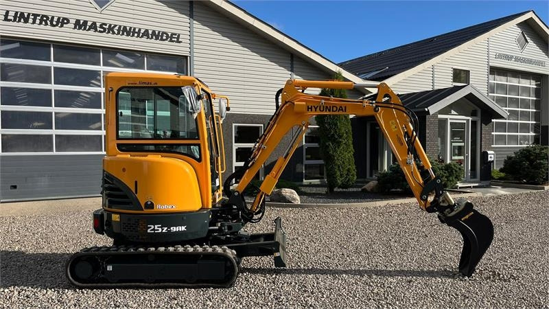 Mini ekskavatorius Hyundai R25Z-9AK Robex med Tilt-Mann tilt skifte samt Engc: foto 23 Mini ekskavatorius Hyundai R25Z-9AK Robex med Tilt-Mann tilt skifte samt Engc: foto 23
