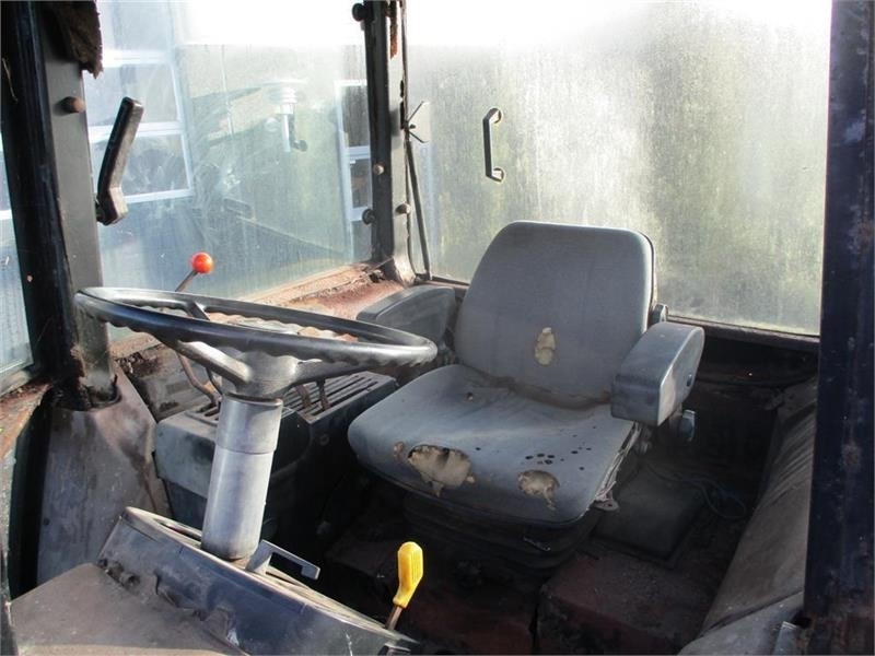 John Deere 2040 S - Traktorius: foto 5 John Deere 2040 S - Traktorius: foto 5