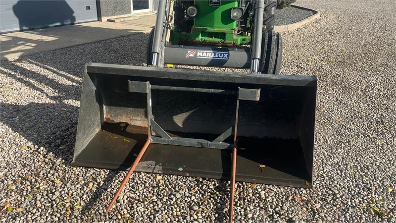 John Deere 2850 Med frontlæsser - Traktorius: foto 4 John Deere 2850 Med frontlæsser - Traktorius: foto 4