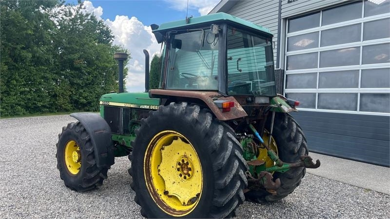 John Deere 3650 Med frontlift - Traktorius: foto 3 John Deere 3650 Med frontlift - Traktorius: foto 3