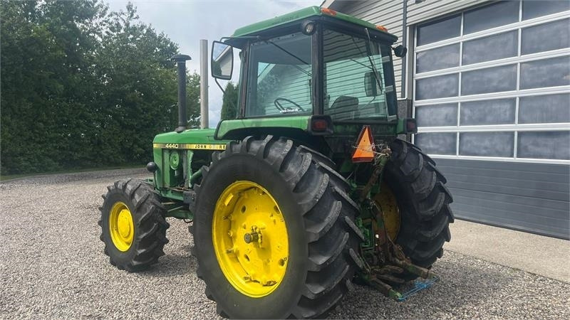 John Deere 4430 Med Powershift - Traktorius: foto 3 John Deere 4430 Med Powershift - Traktorius: foto 3