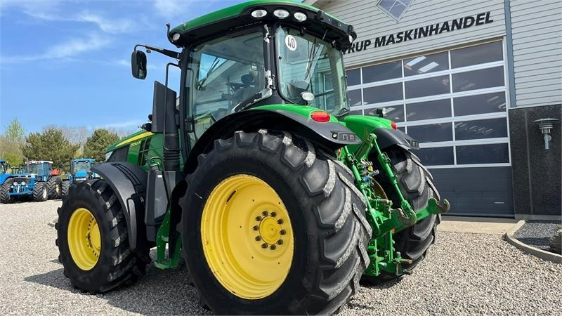 John Deere 7230R Med frontlift. Stor stærk traktor til små pe - Traktorius: foto 3 John Deere 7230R Med frontlift. Stor stærk traktor til små pe - Traktorius: foto 3