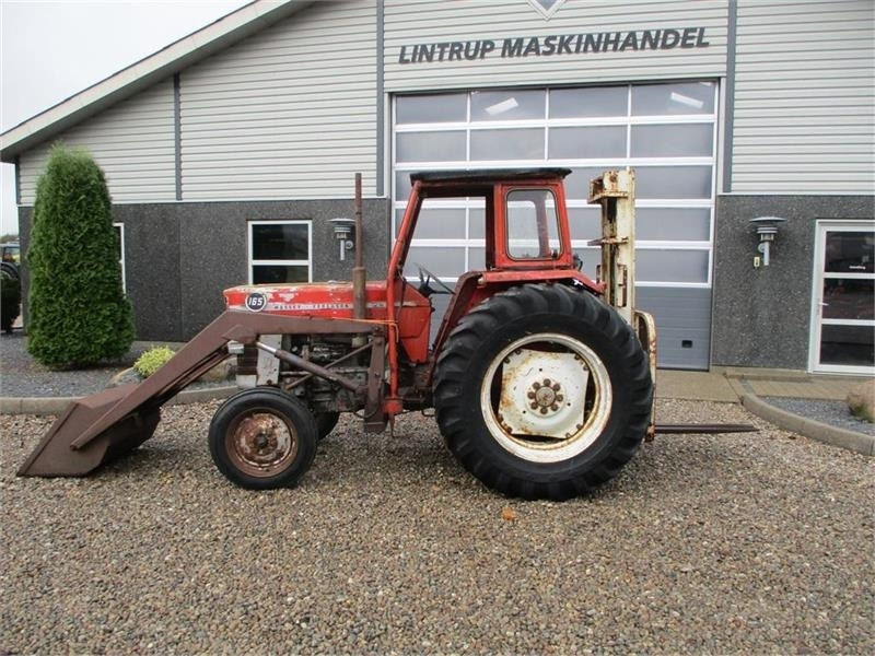 Massey Ferguson 165 Med Trucktårn og Frontlæsser - Traktorius: foto 5 Massey Ferguson 165 Med Trucktårn og Frontlæsser - Traktorius: foto 5