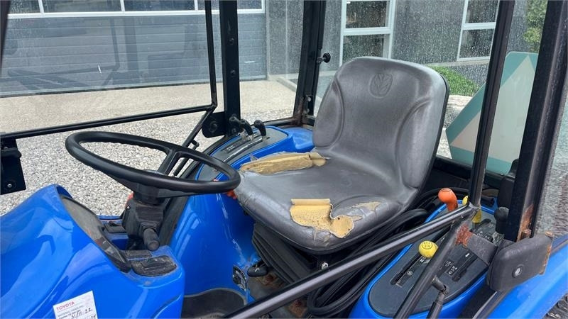New Holland TC35DA - Traktorius: foto 5 New Holland TC35DA - Traktorius: foto 5