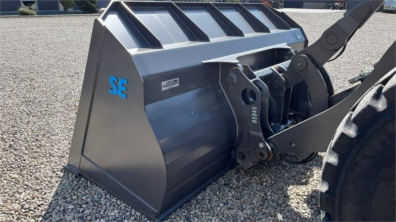 SE AB 2,9m3 skovl med Volvo beslag på. Den er 2.75  - Kaušas - Statybinė technika: foto 5 SE AB 2,9m3 skovl med Volvo beslag på. Den er 2.75  - Kaušas - Statybinė technika: foto 5