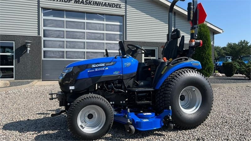 Solis 26 HST Hydrostat Turf hjul og klipperbord - Komunalinis traktorius: foto 2 Solis 26 HST Hydrostat Turf hjul og klipperbord - Komunalinis traktorius: foto 2