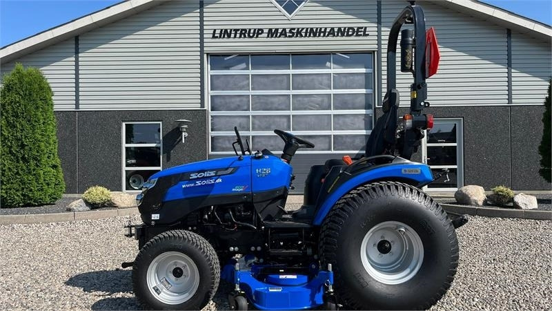 Solis 26 HST Hydrostat Turf hjul og klipperbord - Komunalinis traktorius: foto 1 Solis 26 HST Hydrostat Turf hjul og klipperbord - Komunalinis traktorius: foto 1