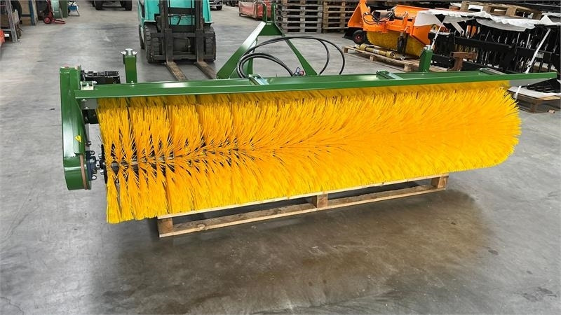 Thyregod TK 2800 med nylon børster og hydraulisk sving. bre - Rotacinė šluota: foto 5 Thyregod TK 2800 med nylon børster og hydraulisk sving. bre - Rotacinė šluota: foto 5