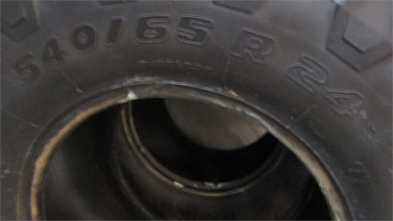 Trelleborg 540/65R24 - Padanga - Traktorius: foto 2 Trelleborg 540/65R24 - Padanga - Traktorius: foto 2