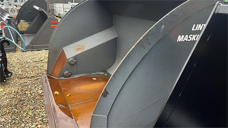 Volvo 5m3 Rauakoda Højtip skovl Rauakoda 5m3 højtip skov - Žemės ūkio technika: foto 4 Volvo 5m3 Rauakoda Højtip skovl Rauakoda 5m3 højtip skov - Žemės ūkio technika: foto 4