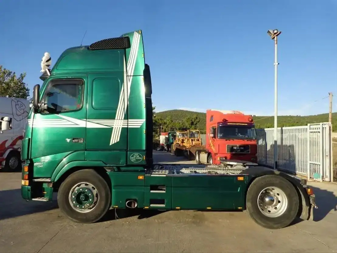 Volvo FH 12.420 Volvo FH12.420 4X2  - Vilkikas: foto 4 Volvo FH 12.420 Volvo FH12.420 4X2  - Vilkikas: foto 4