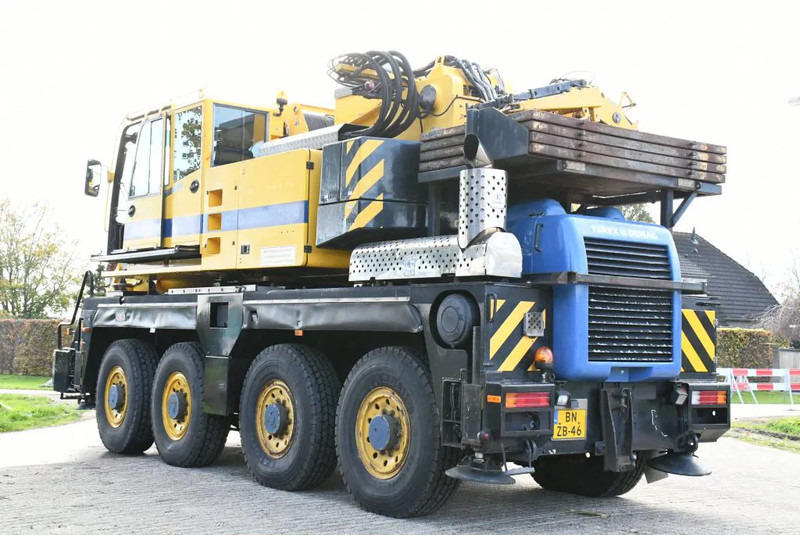 Demag AC60 CITY CLASS! Double cab!!8X8!! - Autokranas: foto 5 Demag AC60 CITY CLASS! Double cab!!8X8!! - Autokranas: foto 5