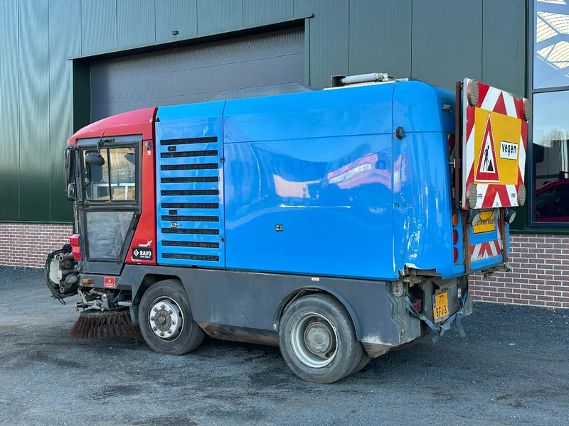 Ravo 580 VEEGMACHINE/SWEEPER!! - Gatvių šlavimo mašina: foto 3 Ravo 580 VEEGMACHINE/SWEEPER!! - Gatvių šlavimo mašina: foto 3