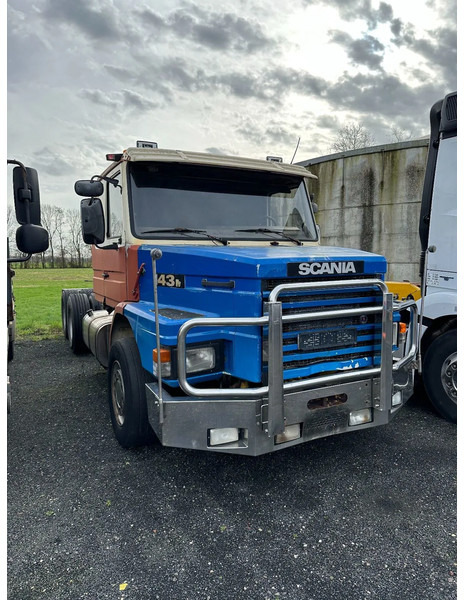Scania T143-450 V8 HAUBER/NEUS/TORPEDO - Vilkikas: foto 1 Scania T143-450 V8 HAUBER/NEUS/TORPEDO - Vilkikas: foto 1