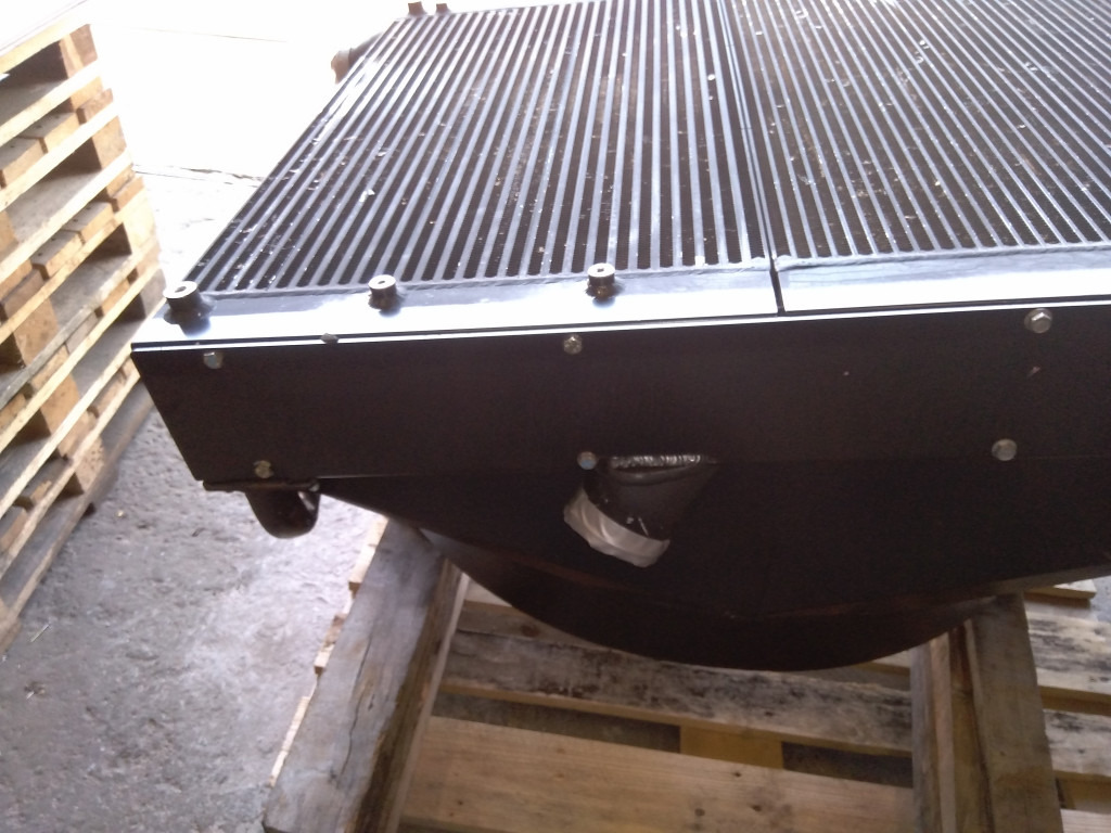 Bomag BM1000-35 - - Tarpinis aušintuvas - Statybinė technika: foto 3 Bomag BM1000-35 - - Tarpinis aušintuvas - Statybinė technika: foto 3