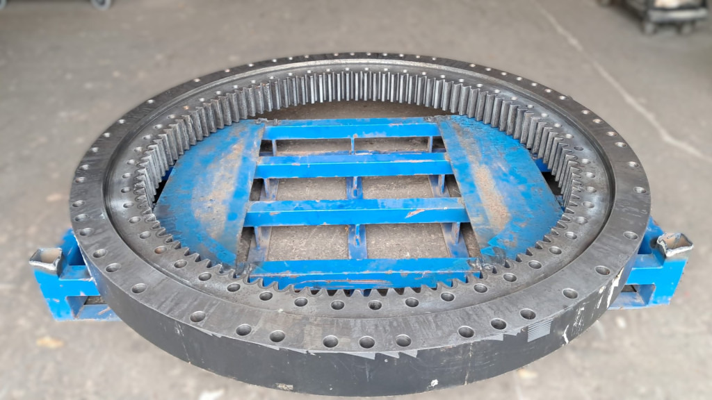 Case KUB11360 - Pasukimo žiedas - Statybinė technika: foto 1 Case KUB11360 - Pasukimo žiedas - Statybinė technika: foto 1