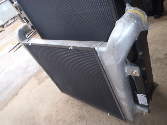 Case LN00100 - Tarpinis aušintuvas - Statybinė technika: foto 1 Case LN00100 - Tarpinis aušintuvas - Statybinė technika: foto 1