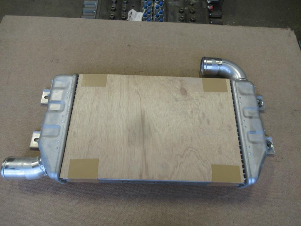 Case LN003220 - Tarpinis aušintuvas - Statybinė technika: foto 2 Case LN003220 - Tarpinis aušintuvas - Statybinė technika: foto 2