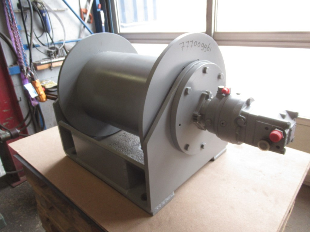Emoe machine Fabr MC305H - - Auto gervė - Statybinė technika: foto 4 Emoe machine Fabr MC305H - - Auto gervė - Statybinė technika: foto 4