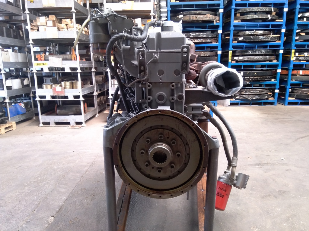 Hitachi 4644223 - Variklis - Statybinė technika: foto 4 Hitachi 4644223 - Variklis - Statybinė technika: foto 4