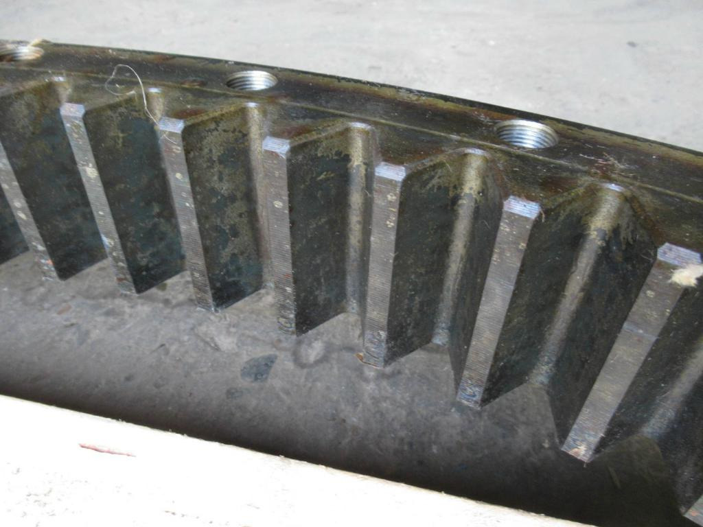 Hitachi GH13 - - Pasukimo žiedas - Statybinė technika: foto 3 Hitachi GH13 - - Pasukimo žiedas - Statybinė technika: foto 3