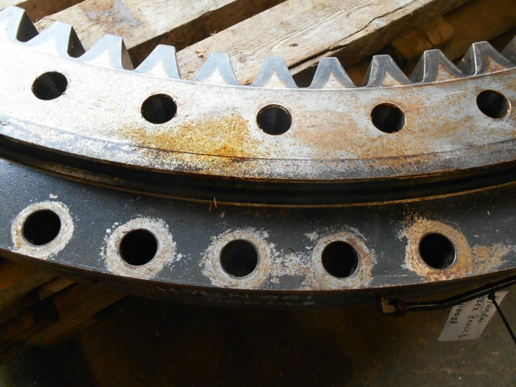 Hyundai 81ND-01020 - Pasukimo žiedas - Statybinė technika: foto 4 Hyundai 81ND-01020 - Pasukimo žiedas - Statybinė technika: foto 4