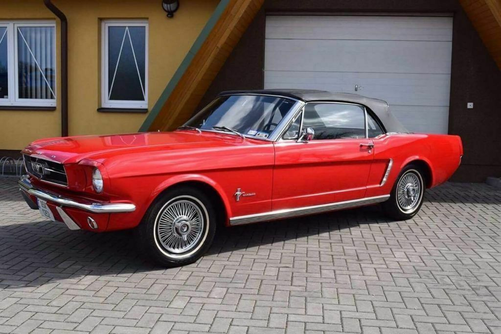 Ford Mustang Cabriolet - Lengvasis automobilis: foto 2 Ford Mustang Cabriolet - Lengvasis automobilis: foto 2