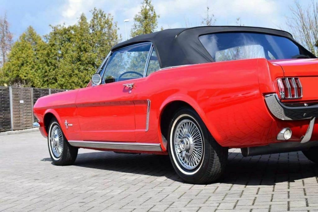 Ford Mustang Cabriolet - Lengvasis automobilis: foto 5 Ford Mustang Cabriolet - Lengvasis automobilis: foto 5