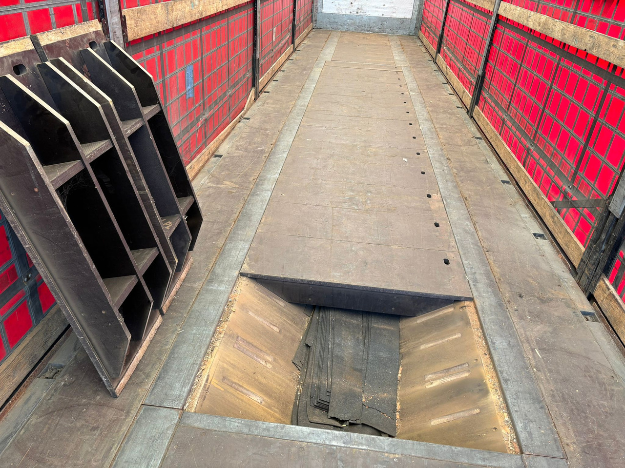 Tentinė puspriekabė SCHMITZ SCS 24/L: foto 18 Tentinė puspriekabė SCHMITZ SCS 24/L: foto 18