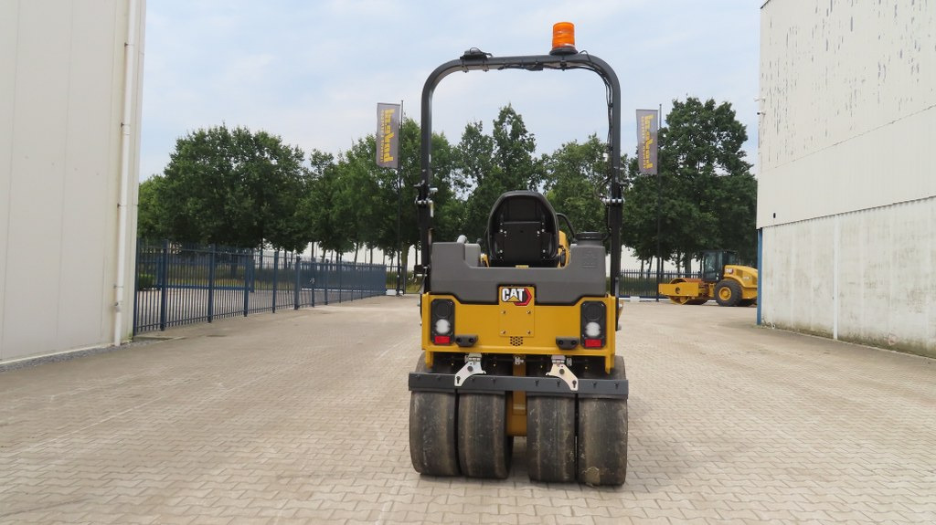 Caterpillar CC4.0 - Kombinuotas volas: foto 3 Caterpillar CC4.0 - Kombinuotas volas: foto 3