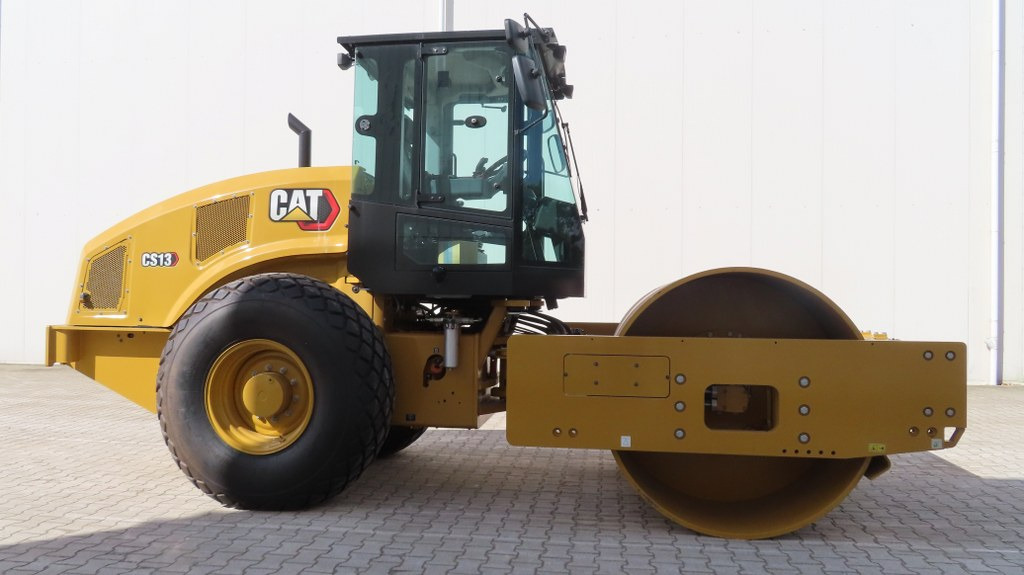 Caterpillar CS66B - Kompaktorius: foto 1 Caterpillar CS66B - Kompaktorius: foto 1